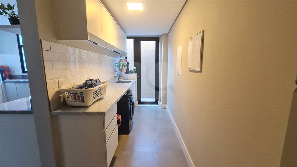 Casa à venda com 3 suítes em Vila Nastri, Itapetininga, SP