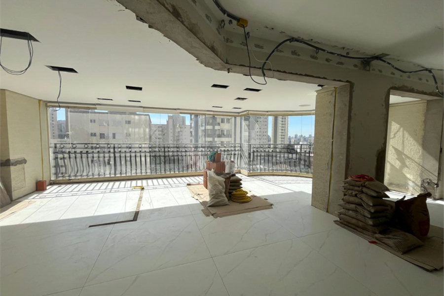Apartamento à venda com 4 suítes em Santana, São Paulo, SP