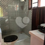 Casa à venda com 6 quartos, sendo 5 suítes,  no condomínio Cinco Lagos, Mairiporã - SP