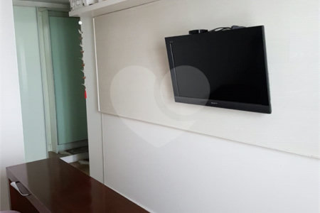 Apartamento à venda com 3 suítes em Jardim Londrina, São Paulo, SP