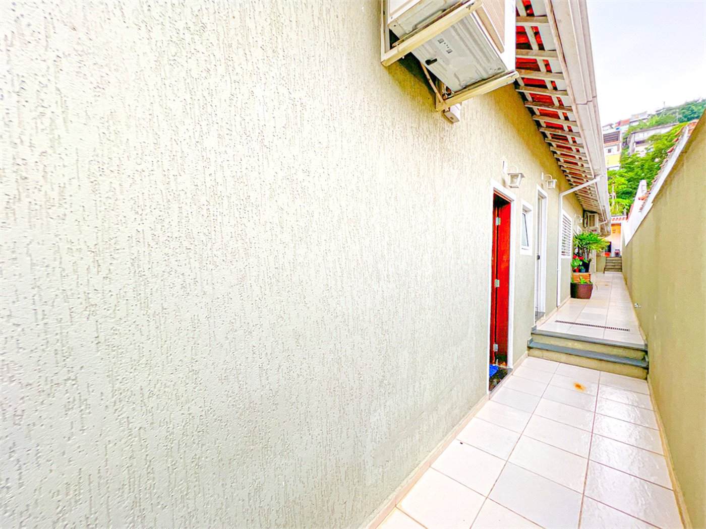 Casa à venda com 3 quartos, sendo 1 suíte,  no condomínio 658, São Paulo - SP