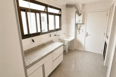 Excelente apartamento à venda na Vila Reg. Feijó