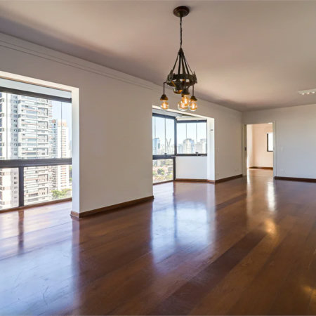Apartamento à venda com 3 suítes em Cidade Monções, São Paulo, SP
