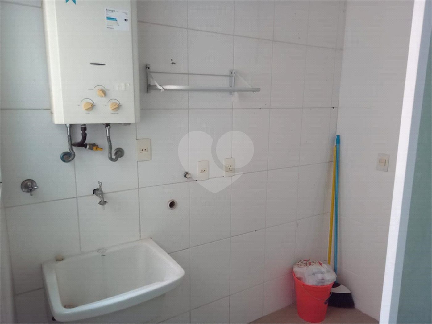 Apartamento à venda com 3 quartos, sendo 1 suíte, em Santa Rosa, Vinhedo, SP