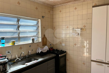 Sobrado à venda com 3 quartos, sendo 1 suíte, em Vila Gomes Cardim, São Paulo, SP