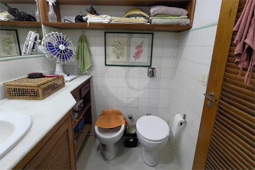 Apartamento à venda com 3 quartos, sendo 1 suíte, em Copacabana, Rio de Janeiro, RJ