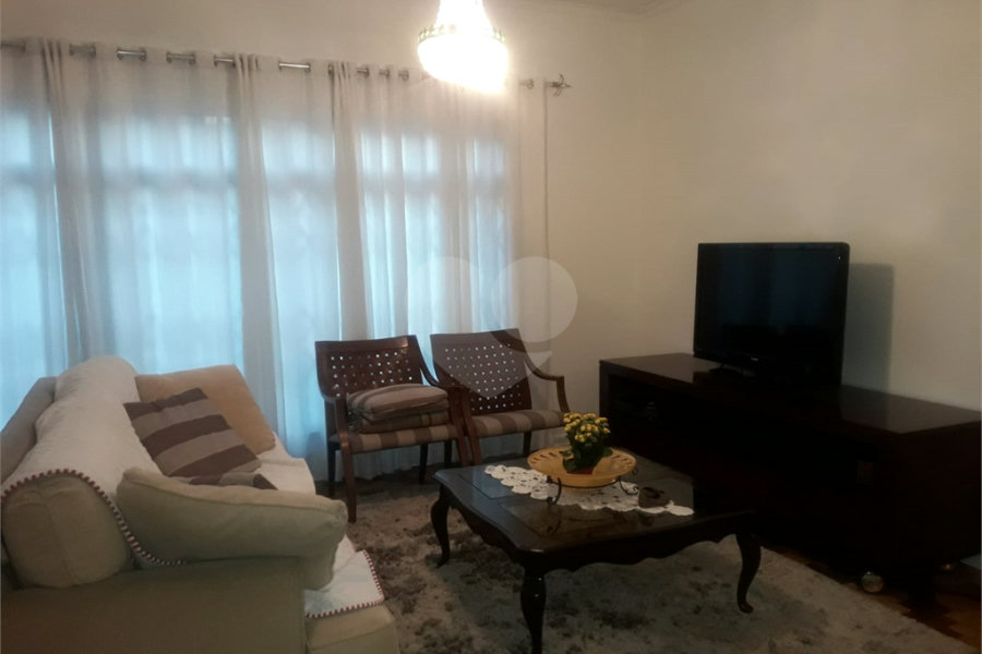 Sobrado à venda com 3 quartos, sendo 1 suíte, em Vila Paulicéia, São Paulo, SP
