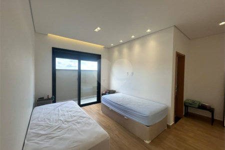 Casa à venda com 3 suítes no condomínio Alphaville Castelo, Itu - SP