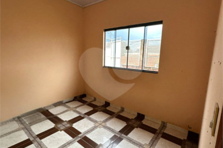 Casa à venda com 2 quartos, sendo 1 suíte, em Bosque Carandá I, Ponta Porã, MS