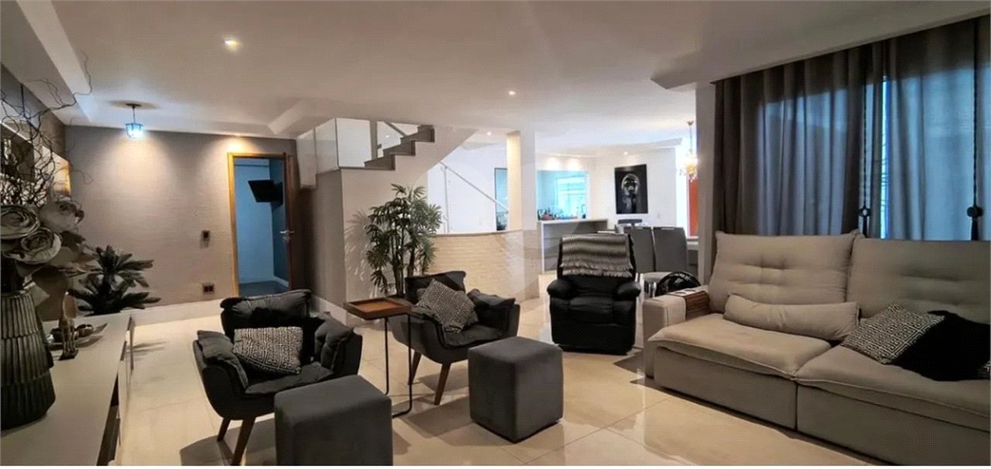 Casa à venda com 4 quartos, sendo 3 suítes, em Vargem Pequena, Rio de Janeiro, RJ