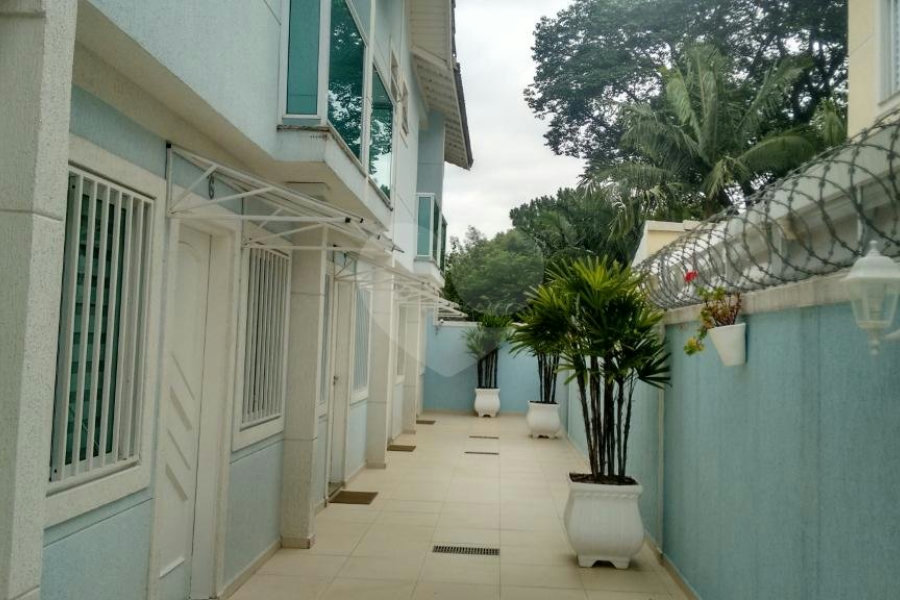 Casa à venda com 2 suítes no condomínio S//nome, São Paulo - SP
