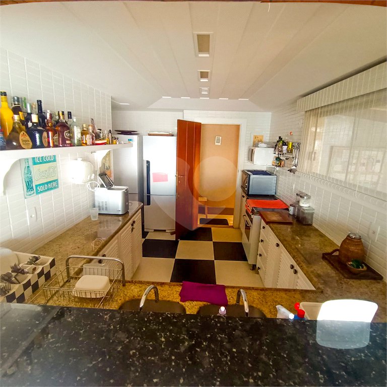 Casa à venda com 5 quartos, sendo 4 suítes, em Manguinhos, Armação dos Búzios, RJ
