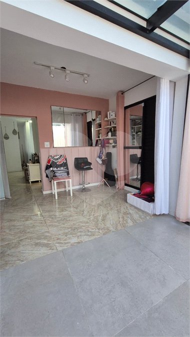 Casa à venda com 3 quartos em Vila Oliveira, Mogi das Cruzes, SP
