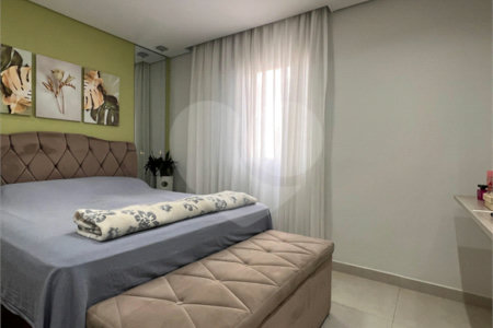 Apartamento à venda com 3 quartos, sendo 1 suíte,  em Vila Suissa, Mogi das Cruzes, SP