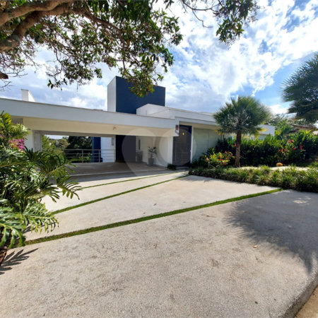 Casa à venda ou para alugar com 4 suítes no condomínio Jardim Primavera, Louveira - SP
