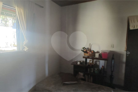 Chácara à venda com 3 quartos, sendo 1 suíte, no Centro, Nazaré Paulista, SP