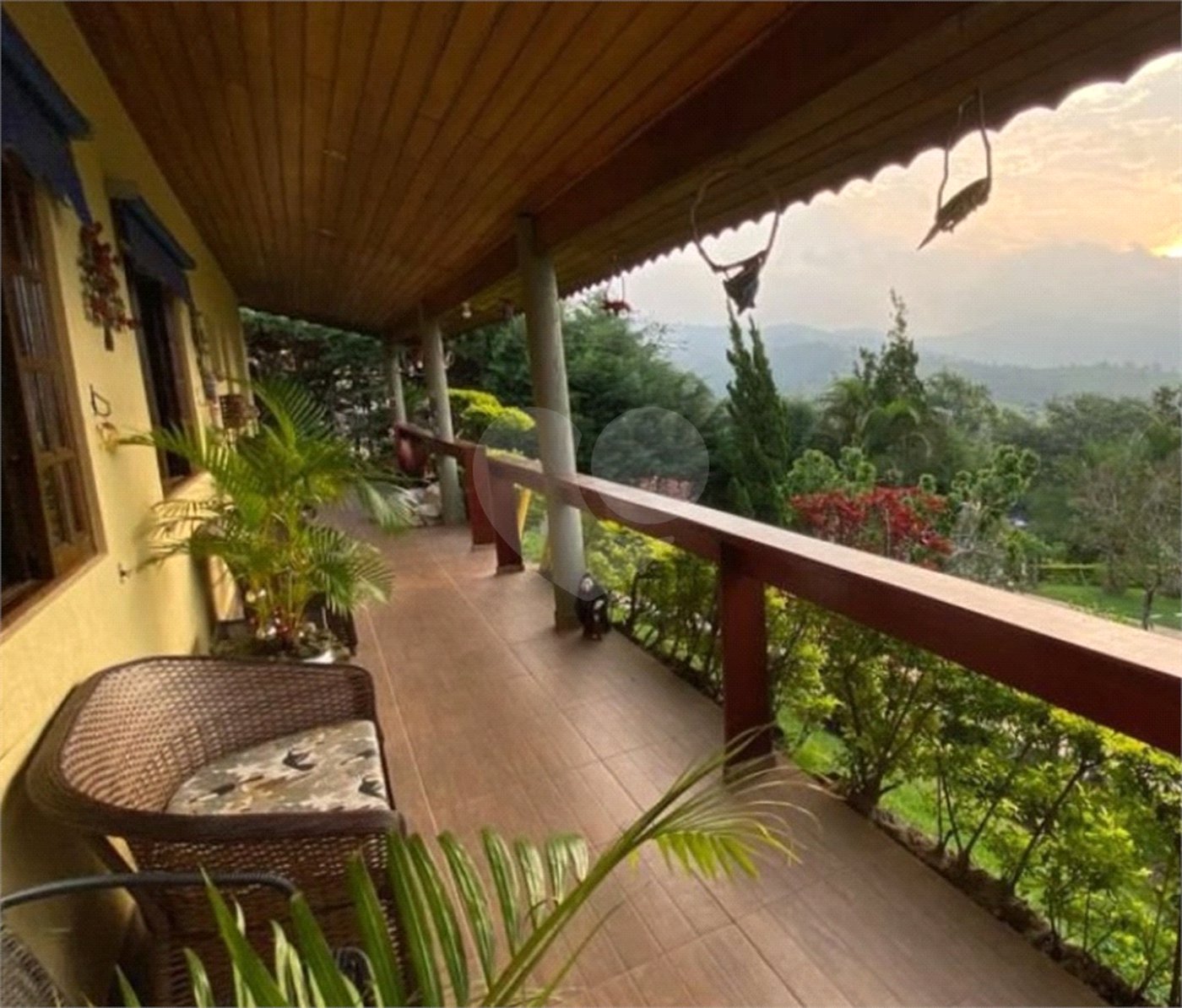 Casa em condomínio à venda com 4 quartos, sendo 1 suíte, no Centro, Bom Jesus dos Perdões, SP