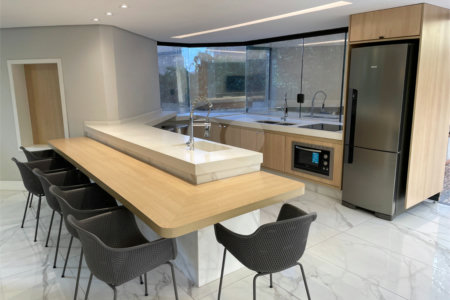 Apartamento à venda com 4 suítes em Vila Suzana, São Paulo, SP