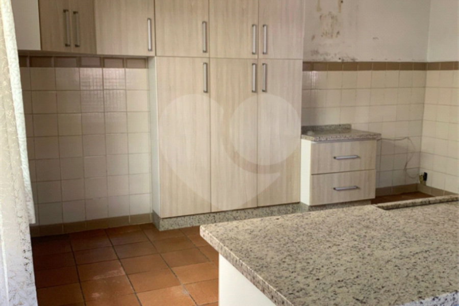 Casa à venda com 3 quartos em Horto Florestal, São Paulo, SP