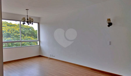 Apartamento à venda com 4 quartos, sendo 1 suíte,  em Santo Amaro, São Paulo, SP