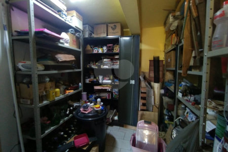 Casa à venda com 6 quartos, sendo 2 suítes, em Chora Menino, São Paulo, SP