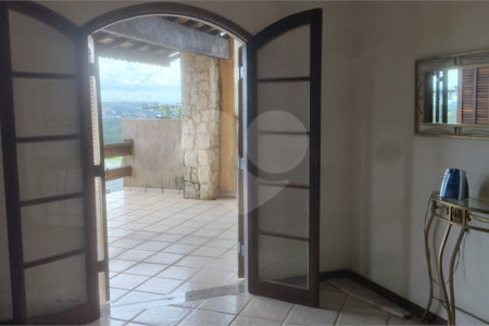 Chácara à venda com 4 quartos, sendo 3 suítes, em Campos de Atibaia, Atibaia, SP