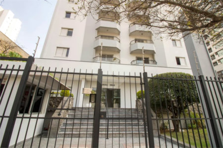 Apartamento à venda com 2 quartos, sendo 1 suíte, em Campo Belo, São Paulo, SP