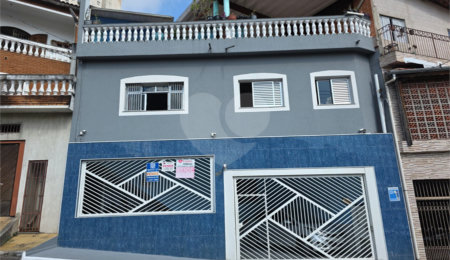 Sobrado à venda com 4 quartos, sendo 2 suítes,  em Vila Nova Cachoeirinha, São Paulo, SP
