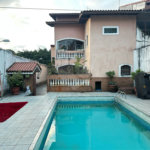 Sobrado à venda com 4 quartos, sendo 2 suítes, em Vila Júlia, Poá, SP