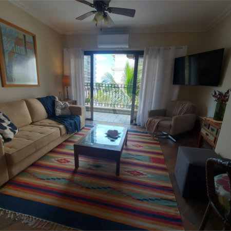 Apartamento à venda com 3 quartos, sendo 1 suíte,  em Enseada, Guarujá, SP