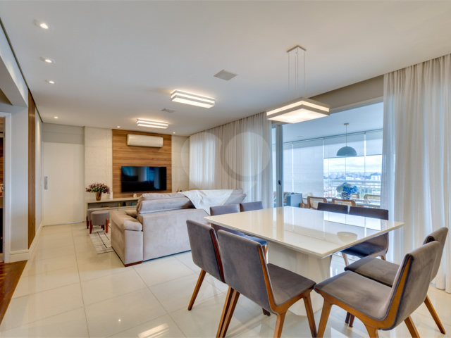 Apartamento à venda com 3 suítes em Santo Amaro, São Paulo, SP
