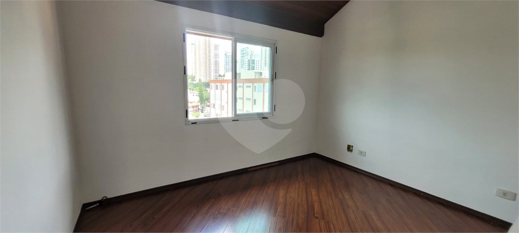 Sobrado à venda com 5 quartos, sendo 1 suíte, em Santana, São Paulo, SP
