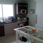 Sobrado à venda com 4 quartos, sendo 1 suíte, em Alto da Boa Vista, São Paulo, SP