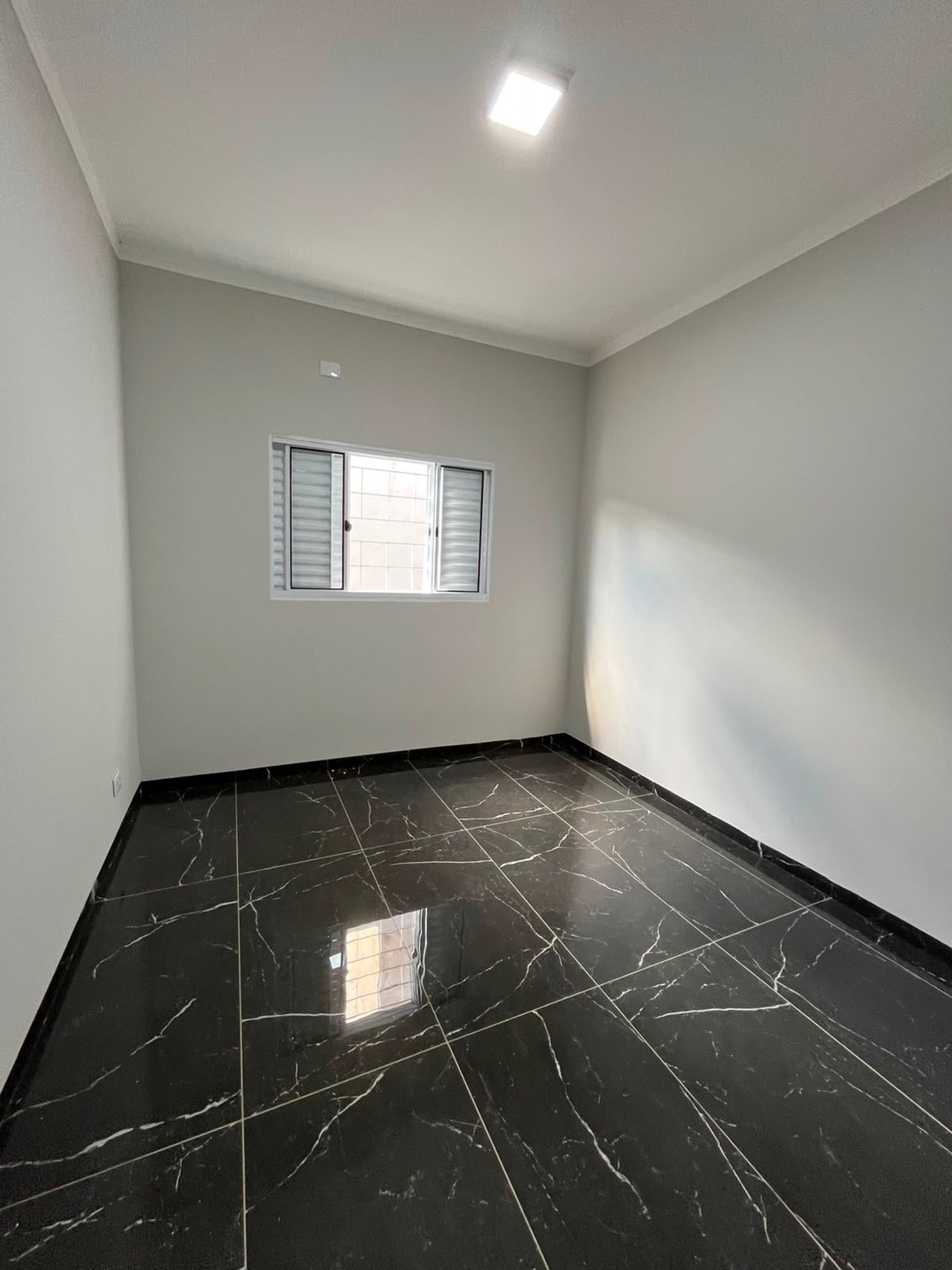 Casa à venda com 2 quartos, sendo 1 suíte,  em Nova Tres Lagoas, Três Lagoas, MS