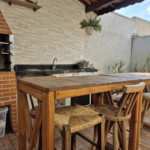 Casa à venda no Bairro Imperial – Atibaia | 2 dormitórios, suíte, 2 vagas e área gourmet