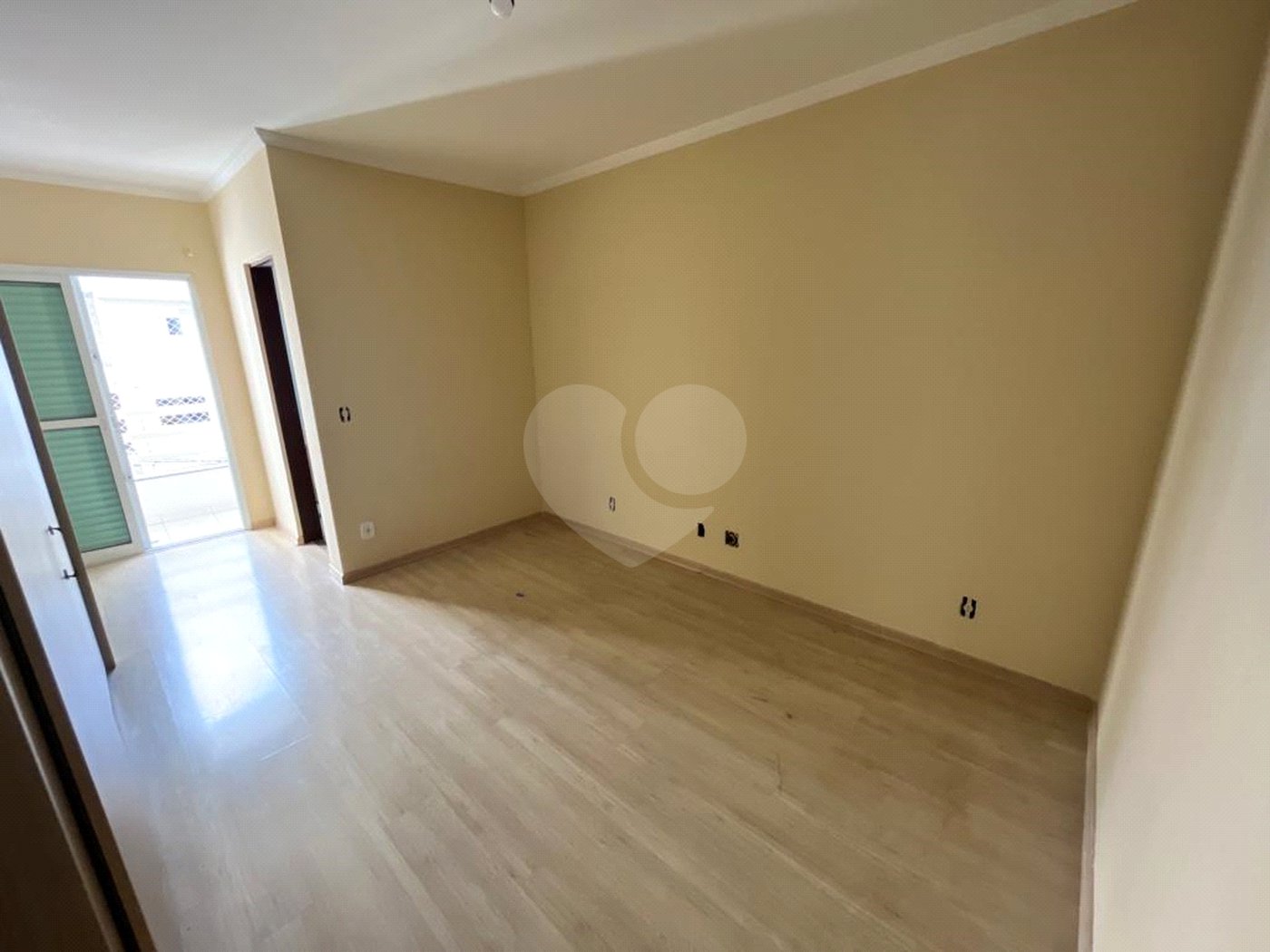 Sobrado à venda com 3 quartos, sendo 1 suíte,  em Vila Alice, Santo André, SP