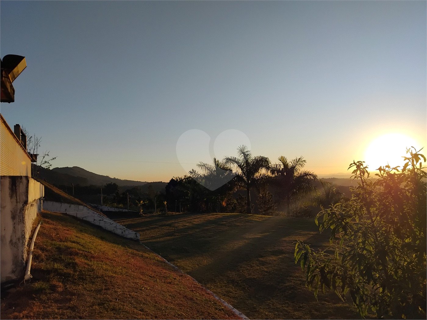 Chácara à venda com 3 quartos, sendo 1 suíte,  em Botujuru, Mogi das Cruzes, SP