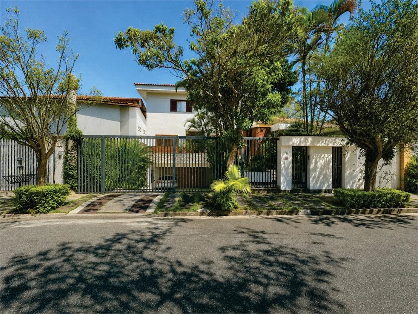 Casa à venda com 5 quartos, sendo 4 suítes, em Parque dos Príncipes, São Paulo, SP