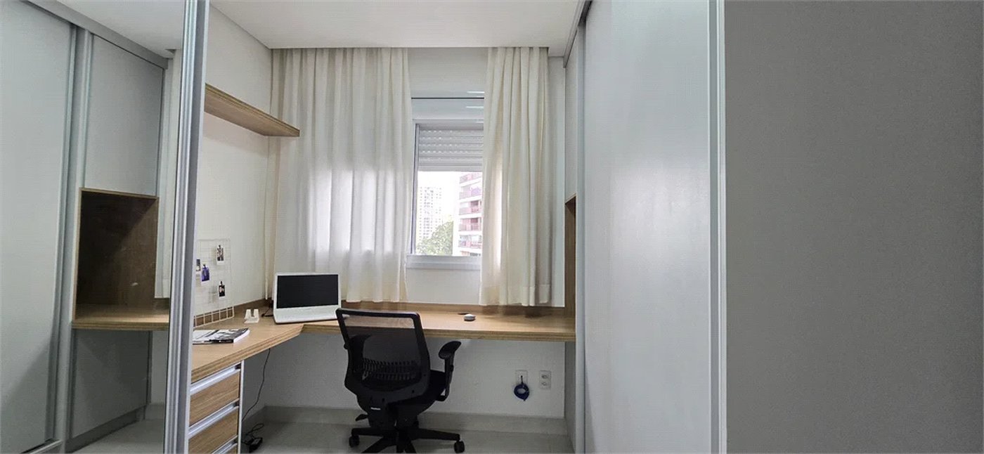 Apartamento à venda com 2 quartos, sendo 1 suíte,  em Vila Andrade, São Paulo, SP