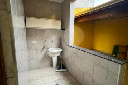 Sobrado à venda com 3 quartos, sendo 1 suíte, em Vila Piauí, São Paulo, SP