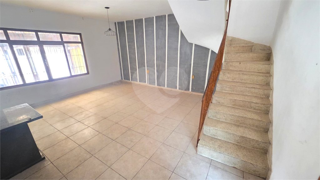 Sobrado à venda com 3 quartos em Vila Guilherme, São Paulo, SP