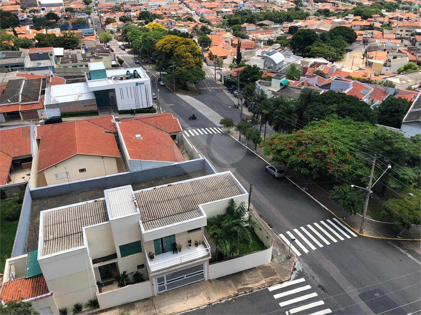 Apartamento à venda com 4 suítes em Vila Henrique, Salto, SP