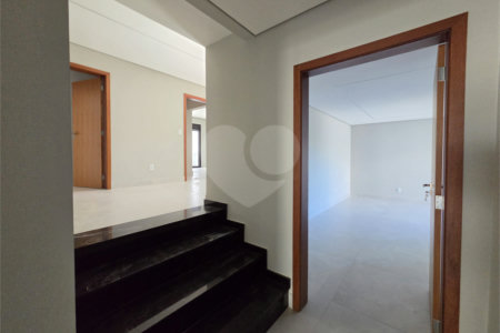 Casa à venda com 5 suítes no condomínio Fazenda Imperial, Sorocaba - SP