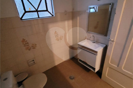 Sobrado à venda ou para alugar com 3 quartos em Vila Mariana, São Paulo, SP