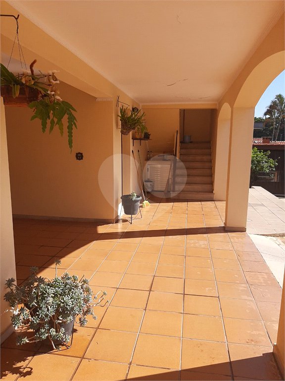 Casa à venda com 3 quartos, sendo 1 suíte, no Centro, Vinhedo, SP