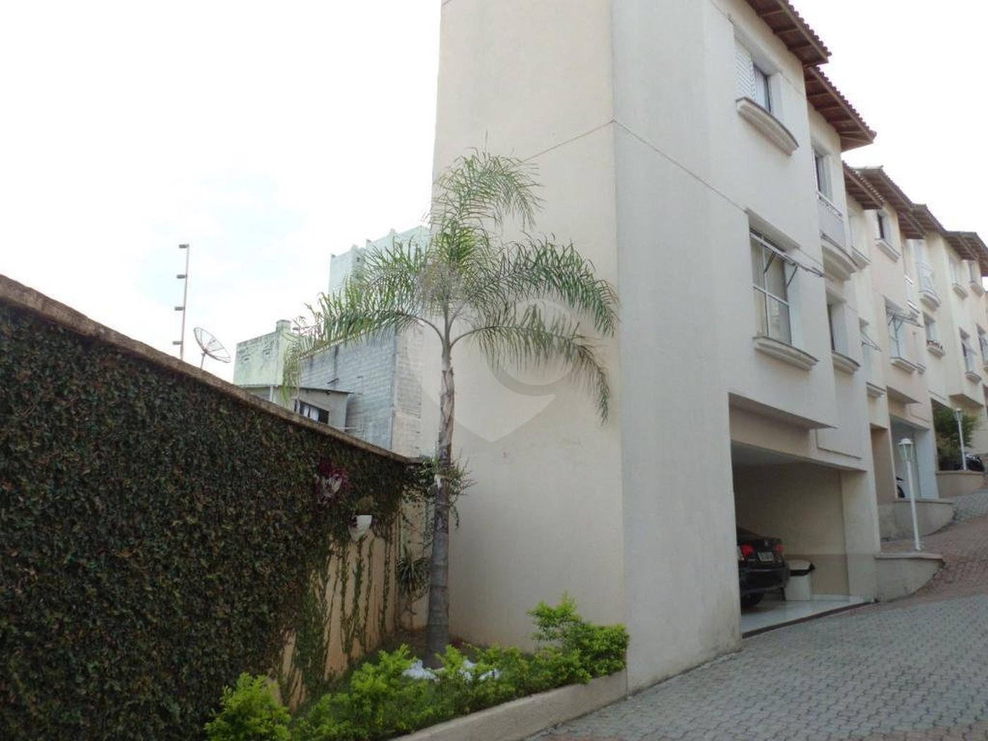 Casa à venda com 2 quartos, sendo 1 suíte, no condomínio Da Chácara, São Paulo - SP