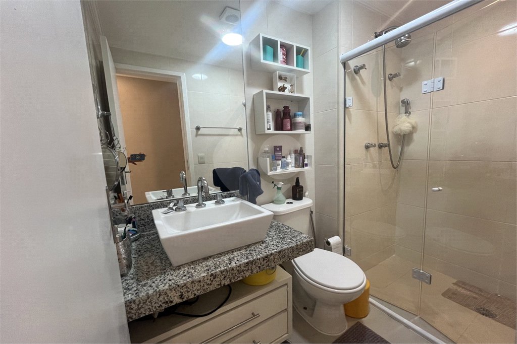 Apartamento à venda com 2 quartos em Vila Paiva, São Paulo, SP