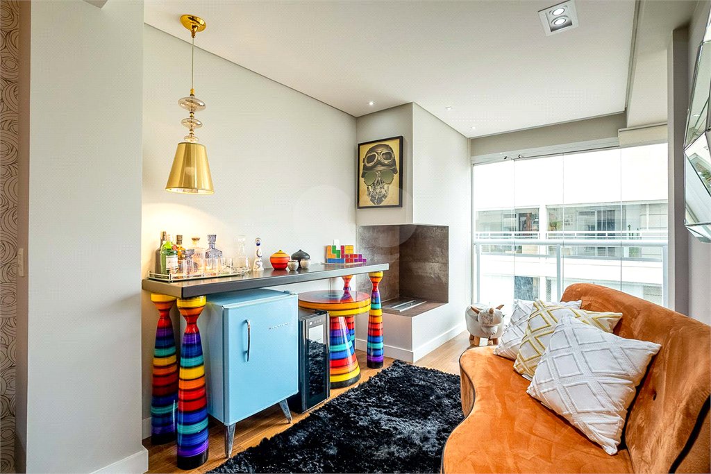 Apartamento à venda ou para alugar com 2 quartos, sendo 1 suíte, em Vila Olímpia, São Paulo, SP