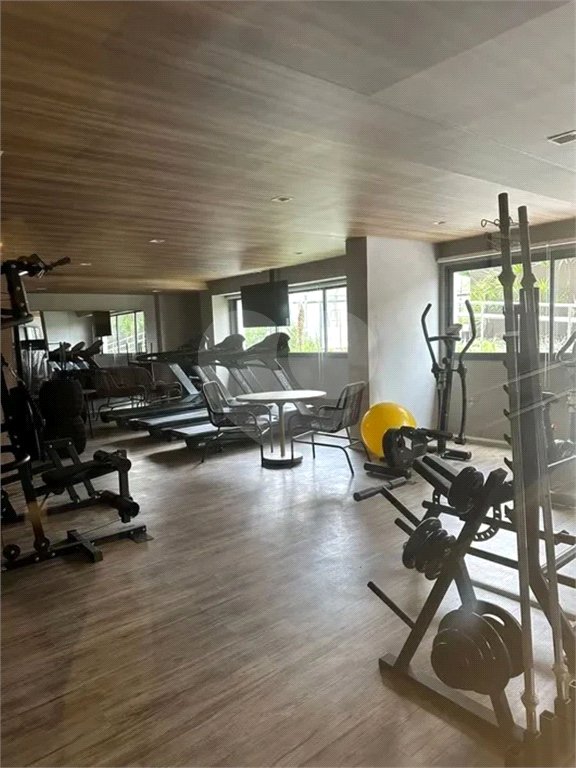 Apartamento à venda com 3 quartos, sendo 1 suíte, em Vila Anastácio, São Paulo, SP