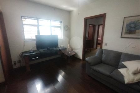 Casa à venda com 5 quartos, sendo 1 suíte, em Parque da Lagoa, Itapetininga, SP